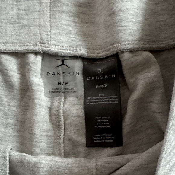 Women’s Heather Gray Bottoms - Picture 4 of 4